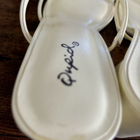 QUPID Brand Women's White Strappy Slip on Sandals Size 10 - Picture 7 of 10